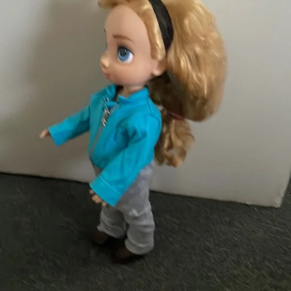 Disney Elsa Doll Size 15” - Picture 2 of 3